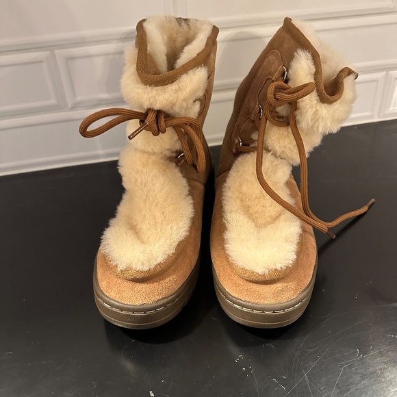 Ugg Mukluk revival (style 53010) - Picture 5 of 5